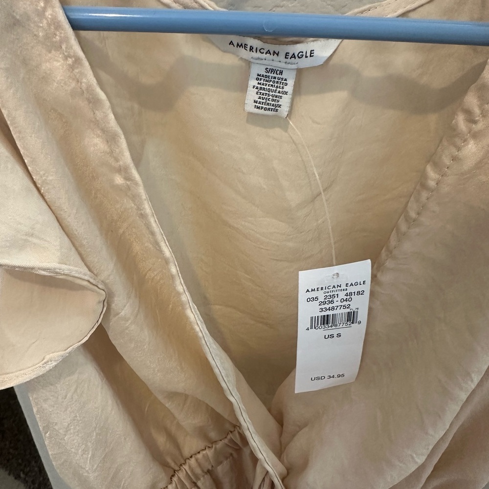 American Eagle Cream Blouse